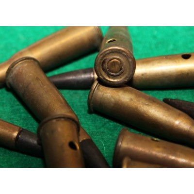 8mm Lebel náboje historické, bez původního obalu, z roku 1932, znehodnocené