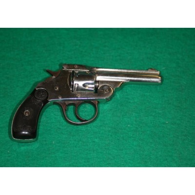 Revolver Iver Johnson v.č. 16753, kat B, má platnou tormentaci, velmi pěkný