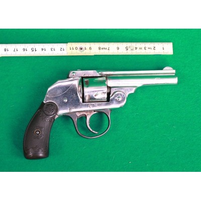 Revolver Iver Johnson ráže .32, v.č. B 31324, dobrý stav, pro sběratele