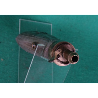 Historická prachovnice, velmi pěkná, zdobená.