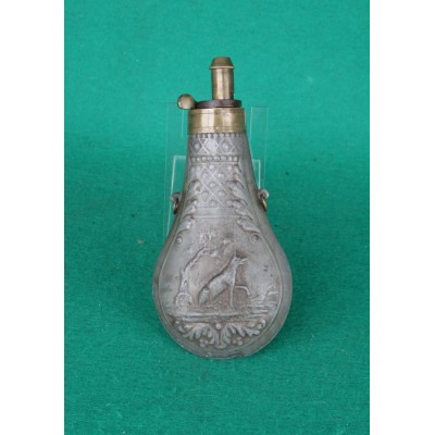 Historická prachovnice, velmi pěkná, zdobená.