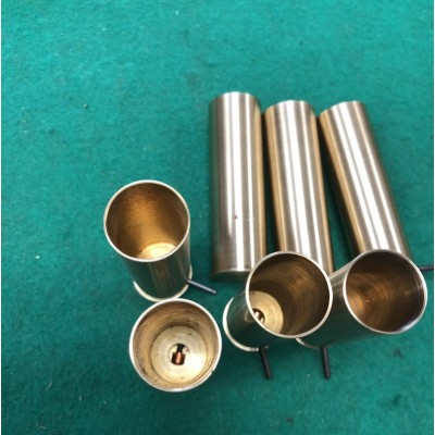 Mosazné dutinky ráže 12 Lefaucheux, opakovaně použitelné.