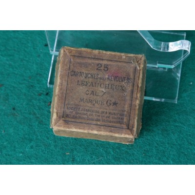 Náboje 7mm Lefaucheux v původní krabičce.