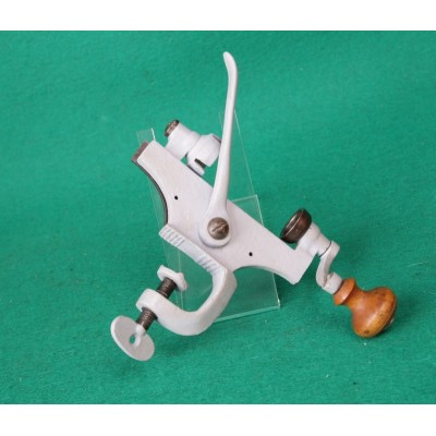 Zakružovačka na brokové náboje kal. 16