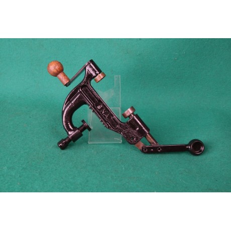 Zakružovačka  S.N.A. na brokové náboje ráže 16