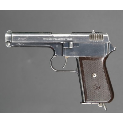 Pistole CZ VZ 38, tzv. louskáček, komise