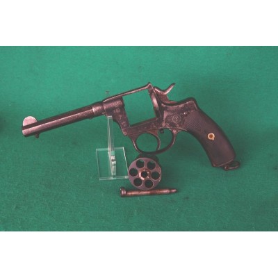 Revolver Belgie  NAGANT BREVETÉ M1878/86, ráže 9,4 mm CF