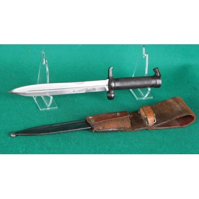 Bajonet pro Mauser 96 švédský se závěsníkem, v.č. 731