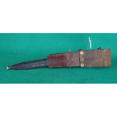 Bajonet pro Mauser 96 švédský se závěsníkem, v.č. 731