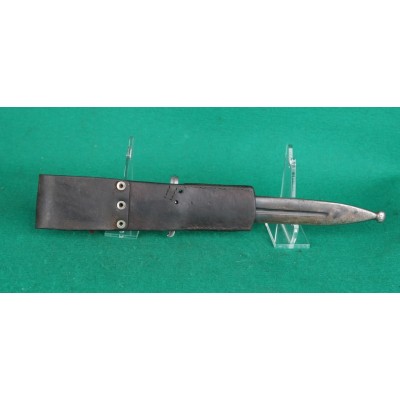 Bajonet pro Mauser 96 švédský se závěsníkem, v.č. 402