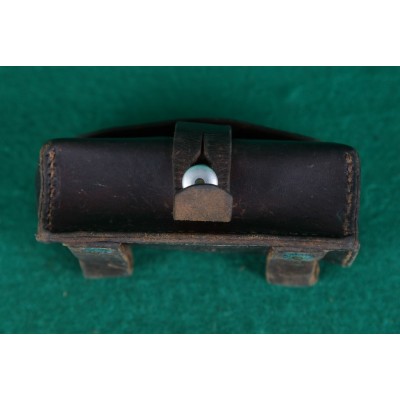 Brašnička s příslušenstvím pro revolver M.1882 Swiss