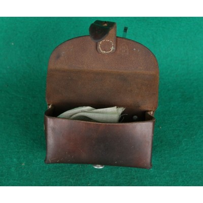 Brašnička na příslušenství k revolveru M.1882 Swiss