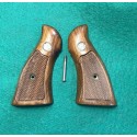 Pažbičky Smith Wesson
