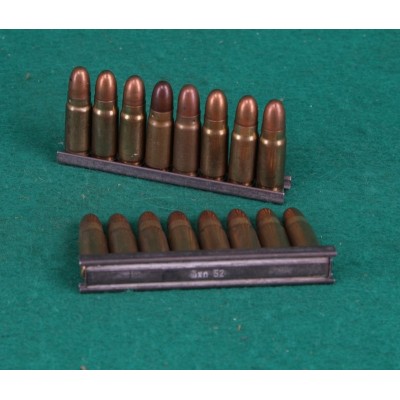 Náboje 7,62 Tokarev na páscích, konvolut